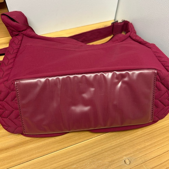 Lug Puddle Jumper Crossbody – Berry / Wine – 10 Pockets + Bottle Holder - Picture 11 of 12